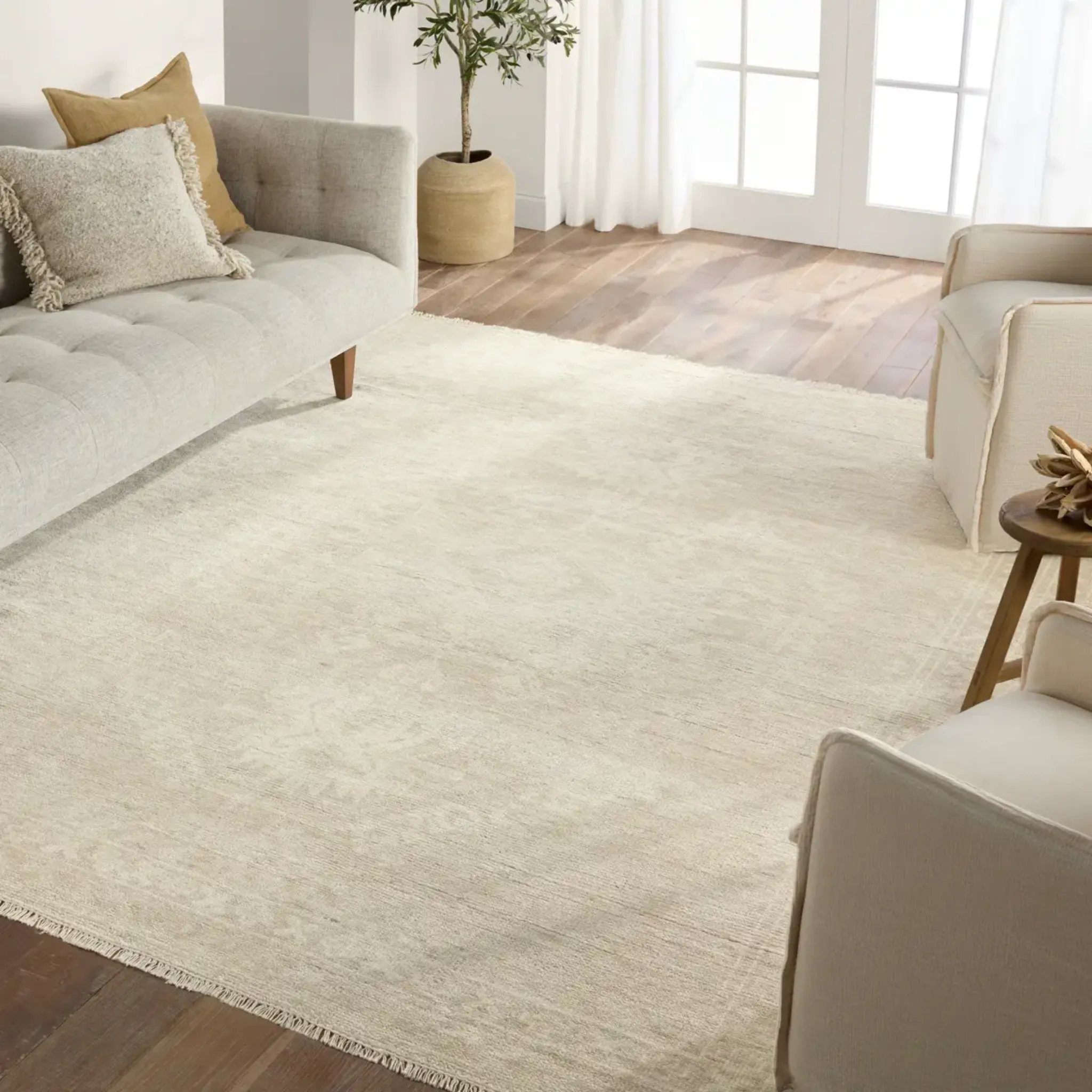 Ashend Hand Knotted Wool & Silk Rug - Available in a Variety of Sizes