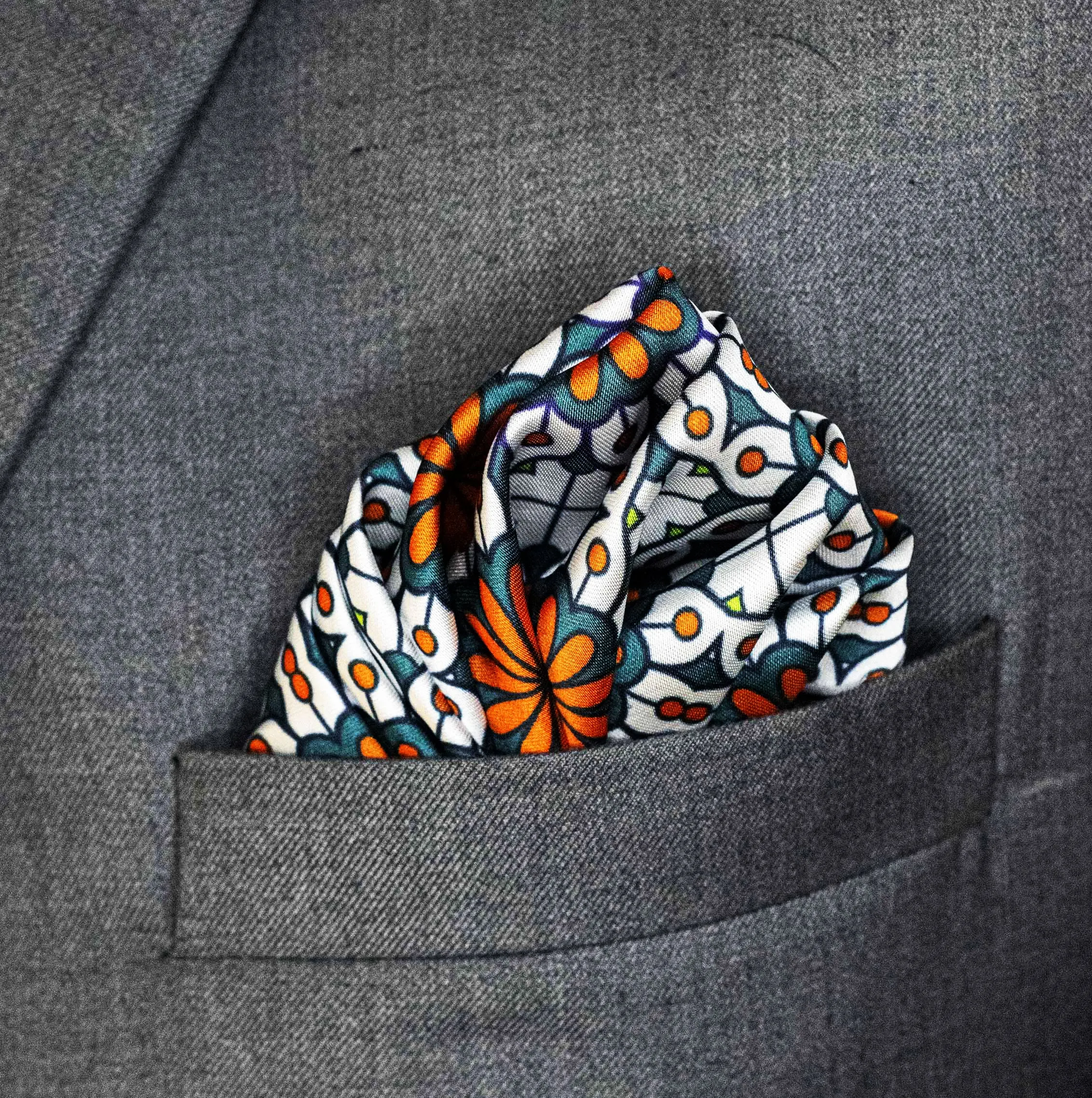 MEXICAN FLORAL LOOP – SILK POCKET SQUARES